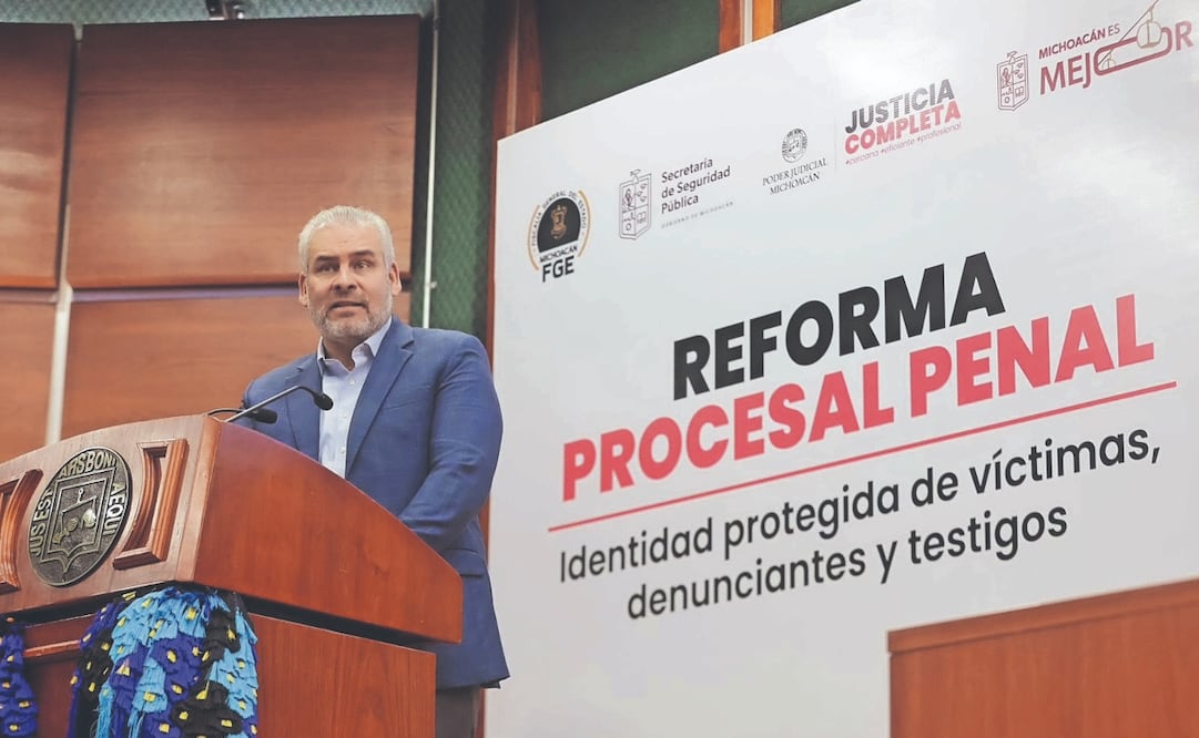 Alfredo Ramírez Bedolla informó que la iniciativa la enviará al Congreso estatal para su análisis y discusión. Foto: Especial