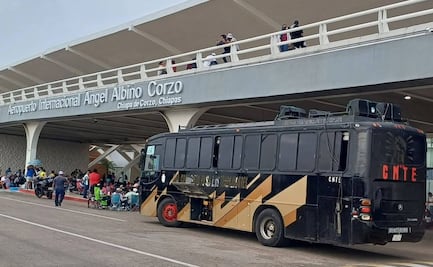 Continúan las protestas de maestros de la CNTE en los estados; bloquean aeropuertos
