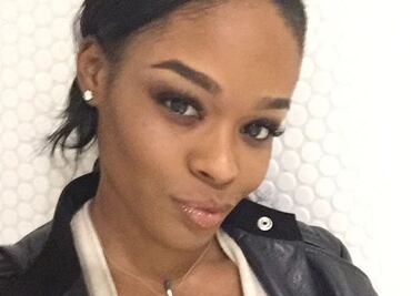 Arrestan a rapera por morder el seno de una mujer