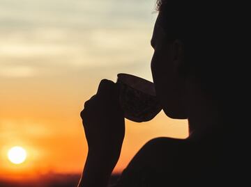 Cómo el horario en el que comes afecta a tu peso y tu salud