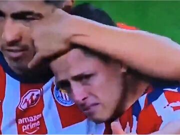 Javier 'Chicharito' Hernández se emociona y llora tras marcar con Chivas