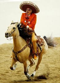 Vicente Fernández asistirá al debate presidencial de EU