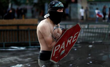 De "PareMan" al perro "matapacos": los héroes de las protestas en Chile