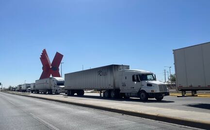 Pese a apertura de cruces, siguen las largas filas de transportistas y pérdidas en Ciudad Juárez