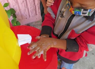 Estudiantes de enfermería de Yucatán ponen en práctica el proyecto “El Escuadrón Manos Limpias” con niños mayas