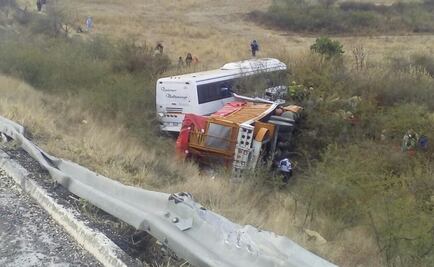 Accidente deja un muerto y varios heridos en Oaxaca