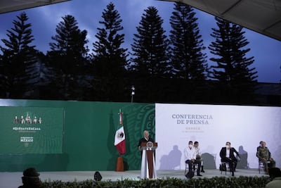 Series de Netflix son fresas y cuentos de hadas si se les compara al caso Lozoya: AMLO