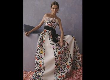 Secretaría de Cultura reclama a Carolina Herrera por uso de elementos culturales de México