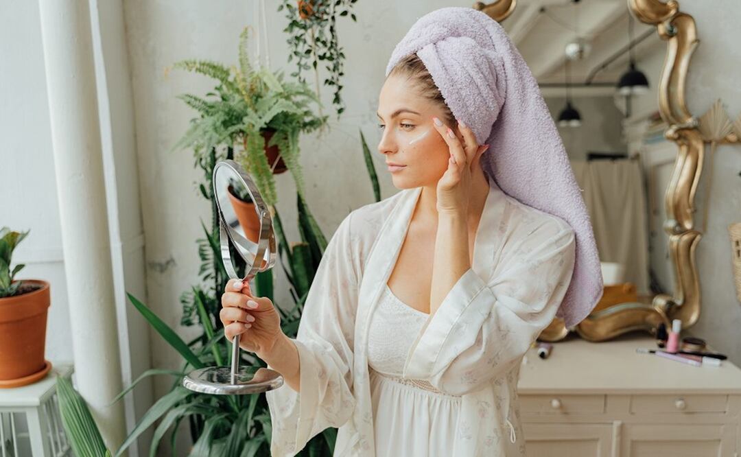 Los primers van a hacer que tu maquillaje dure mucho más / Foto: Pexels