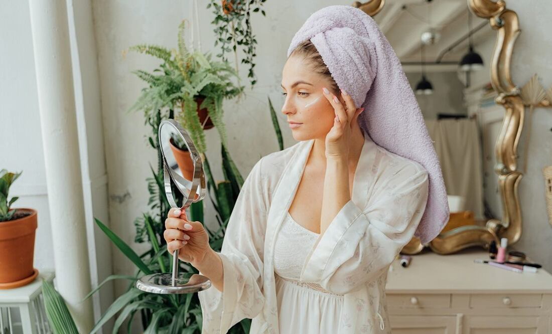 Los primers van a hacer que tu maquillaje dure mucho más / Foto: Pexels