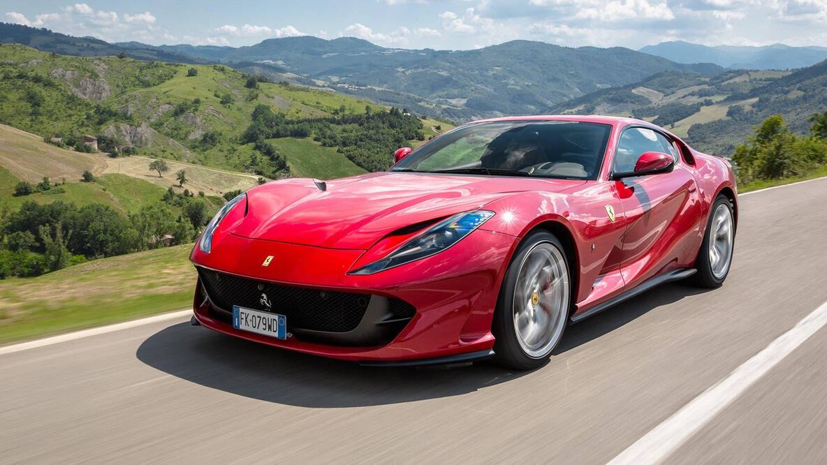 Una versión convertible del 812 Superfast podría ser una de las revelaciones