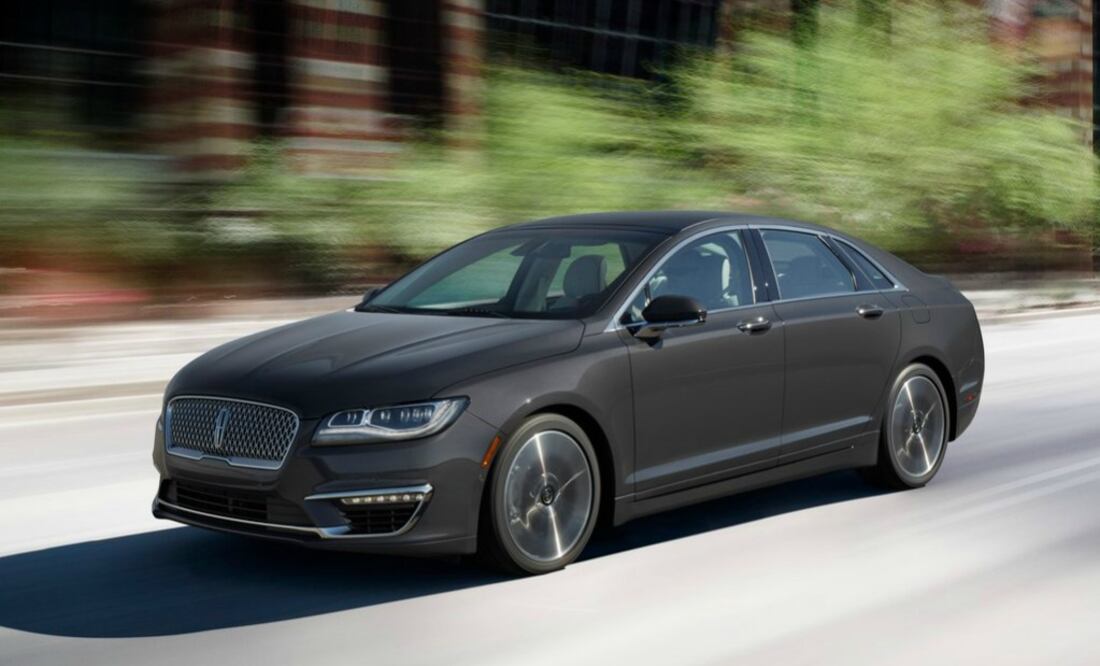 Lincoln MKZ estrena rostro