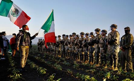 FOTOS: Redada en granja agrícola de California deja decenas de detenidos; activa consulado mexicano protocolos
