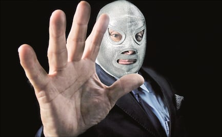 Cumple El Hijo del Santo cuarenta años como luchador profesional