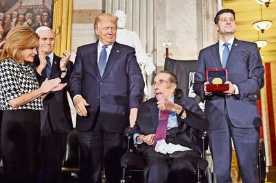 Piden a Trump que ya no ataque a la prensa