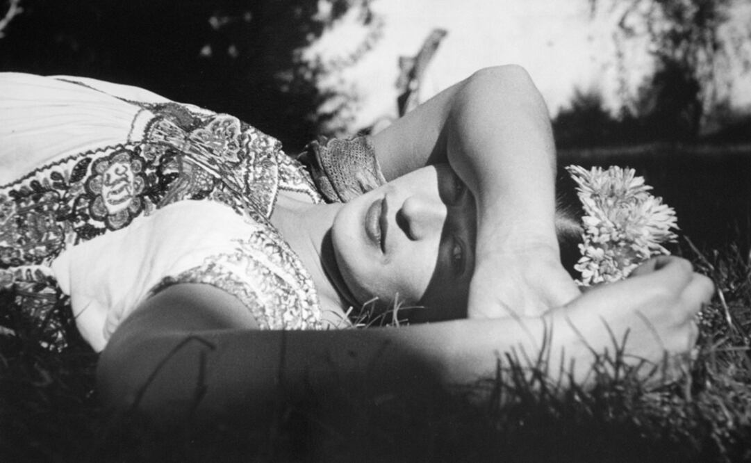 El acervo al que pertenecen los retratos está bajo custodia de la Casa Luis Barragán. Se exhibieron en 2011 en "Una orquídea tatuada. La danza en las manos". Foto: Tomada del libro "Una orquídea tatuada"