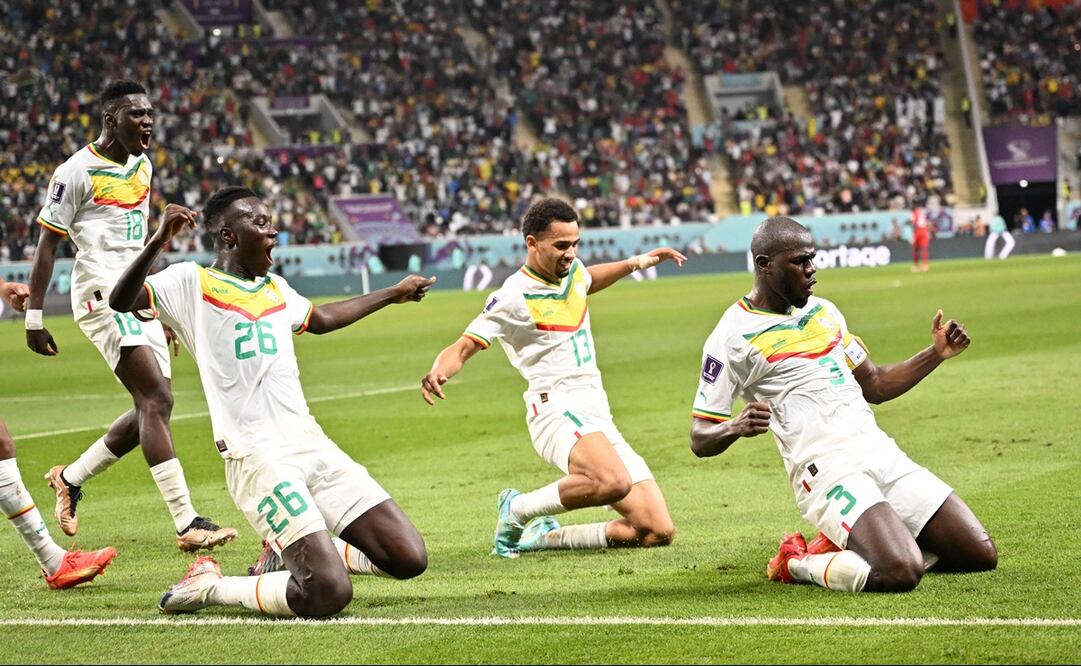 alidou Koulibaly celebrando el segundo gol de Senegal - FOTO: AFP