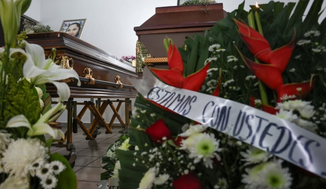 Velan a madre e hija asesinadas en Cuautitlán; familiares exigen justicia por doble feminicidio. Foto: Luis Camacho