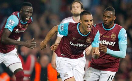 Manchester United pierde y se aleja de Champions