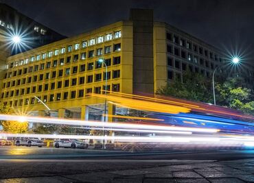 FBI sabía sobre hackers rusos y no advirtió a funcionarios en EU: AP