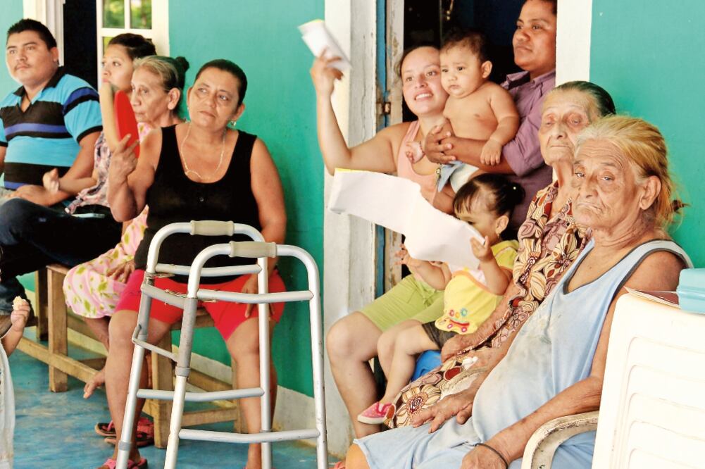 La familia cobró relevancia debido a que en un mes la policía estatal ha abatido a cuatro de sus integrantes; ahora sólo quedan mujeres en su mayoría (LUMA LÓPEZ. EL UNIVERSAL)