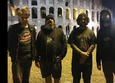 Asaltan y apuñalan a baterista de EyeHateGod en Guadalajara