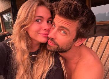 Abuchean a Piqué y Clara Chía en un bar; la policía interviene para escoltarlos