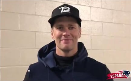 Jugadores de los Patriots envían mensaje navideño en español