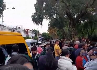 Cierran secundaria en Satélite por temor a padre de familia violento