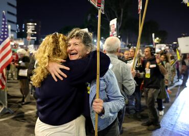 Netanyahu llama a Trump y Biden; les agradece su “ayuda” sobre acuerdo de liberación de rehenes, según su oficina