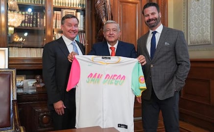 AMLO presume reunión con directivos de Grandes Ligas