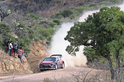 Meeke toma la punta del Rally