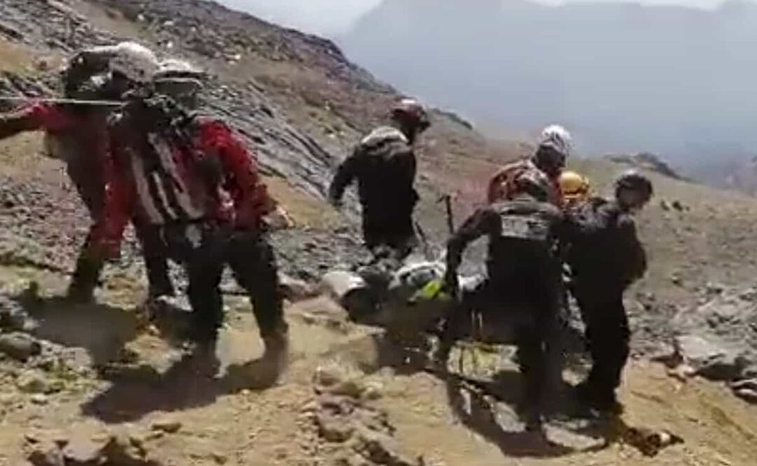 Alpinista se lesiona al subir al volcán Iztaccíhuatl