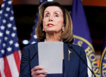 Gobierno de Trump violó la ley al retener ayuda a Ucrania, dice Pelosi