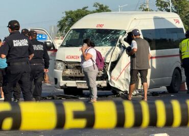 Accidente en carretera Mérida-Cancún deja 13 lesionados; unidad policial chocó contra taxi colectivo