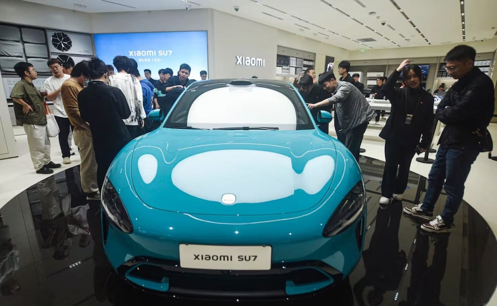 Xiaomi quiere vender sus coches eléctricos en Europa en 2027. (19/08/25) Foto: AFP