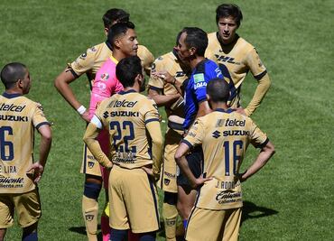 Pumas se quejará del arbitraje de Luis Enrique Santander