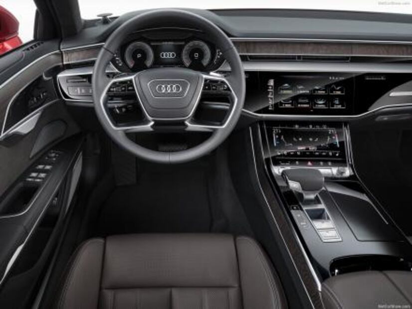 ​Presentan el nuevo Audi A8 (y está increíble)   