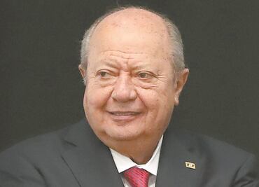 Los Deschamps cobran en Pemex $700 mil al mes