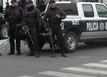 Investigan a 10 policías por proteger a El Ojos
