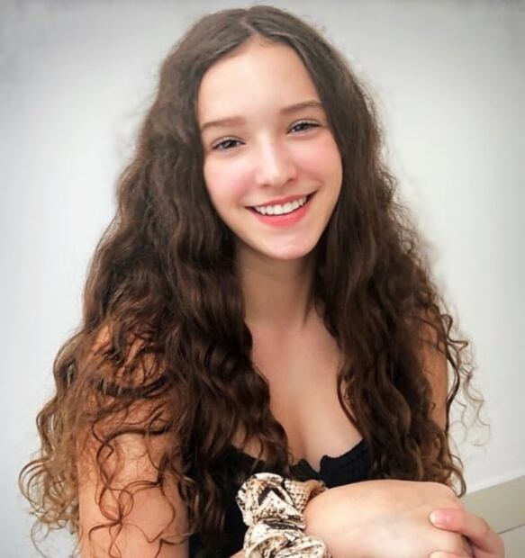 La hija de Andrea Legarreta luce un vestido increíble para sus XV años