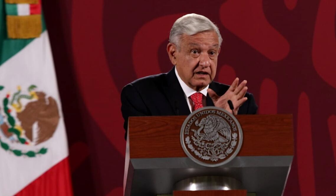 El presidente Andrés Manuel López Obrador aseguró que todavía no define si ratificará a Gerardo Esquivel como subgobernador del Banco de México. Foto: Carlos Mejía