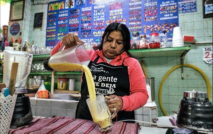 FOTOS: Pulquerías, una tradición que se niega a morir algunas han incorporado otras bebidas para seguir abiertas