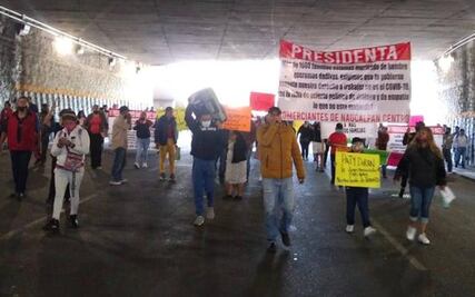 Ambulantes de Naucalpan exigen apertura de calles