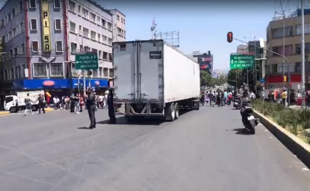 La bodega de pollo clausurada por las autoridades de la alcaldía se localiza en el número 27 de la calle Héroes de 1810 en la colonia Tacubaya. Foto: Especial