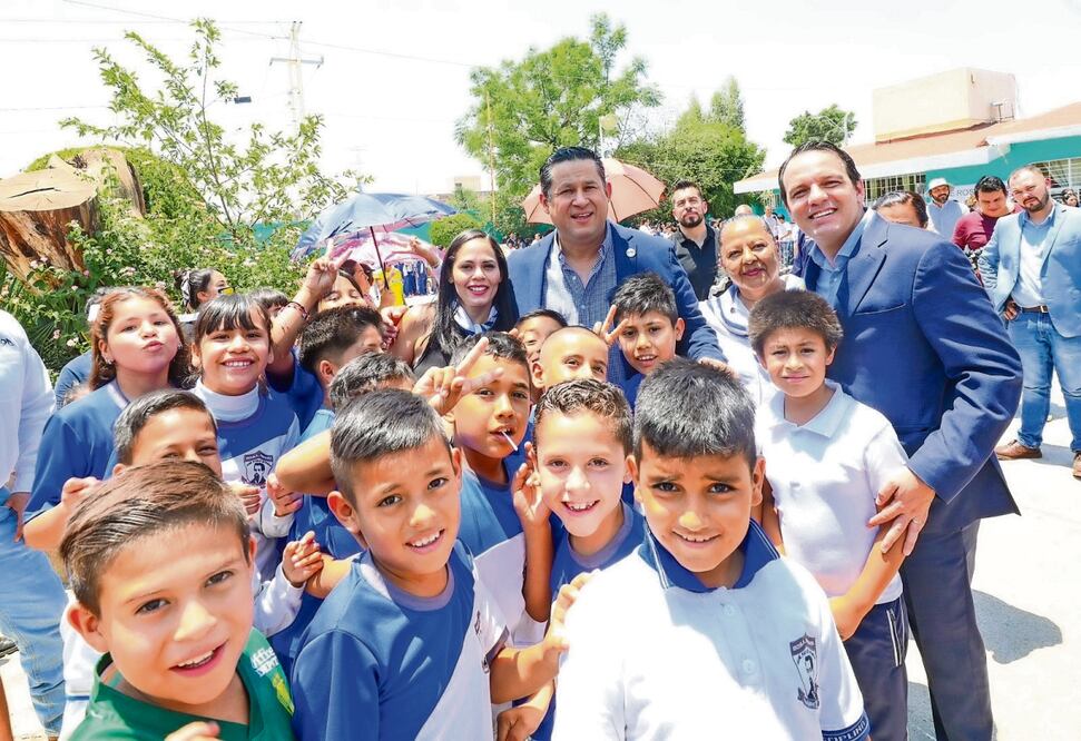 Más de un millón 282 mil estudiantes cuentan con mejores escuelas gracias a la inversión estatal. Foto Especial