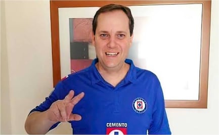 VIDEO: Cruz Azul y su emotivo homenaje a Paco Villa en el Estadio Ciudad de los Deportes