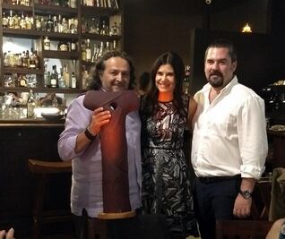 Reconocen a Sandra Fernández por su labor entorno al vino mexicano