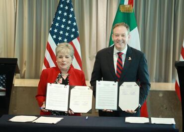 México y EU firman primer acuerdo sobre salud y medio ambiente en la frontera; embajador Ronald Johnson celebra Memorándum