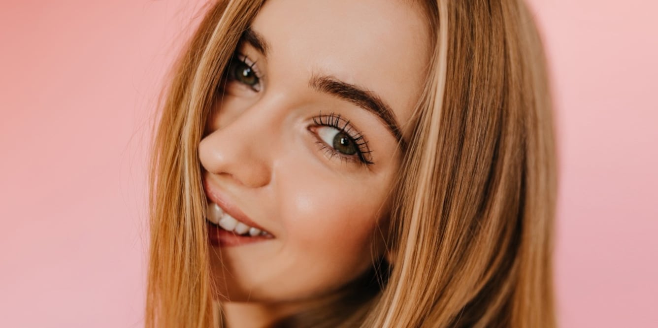 Las pestañas protegen a los ojos del polvo y el sudor. Foto: Freepik